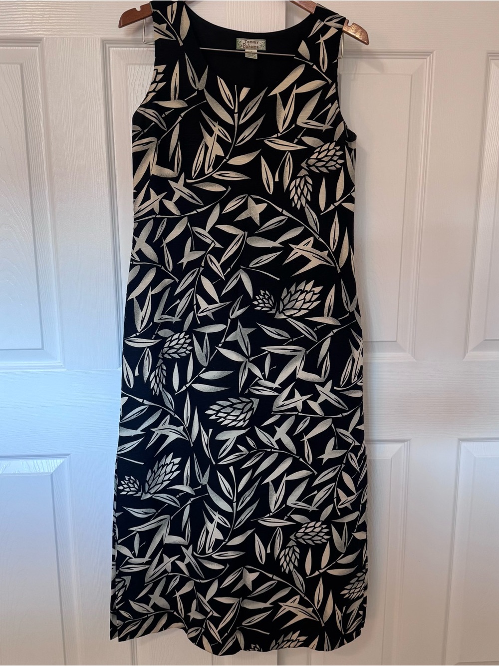 Tommy Bahama Black Maxi Dress with Cream Botanical Print